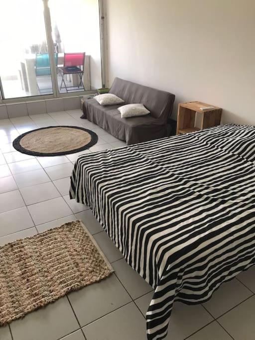 Petit Prix Et Grand Confort A Saint Gilles Les Bains Εξωτερικό φωτογραφία